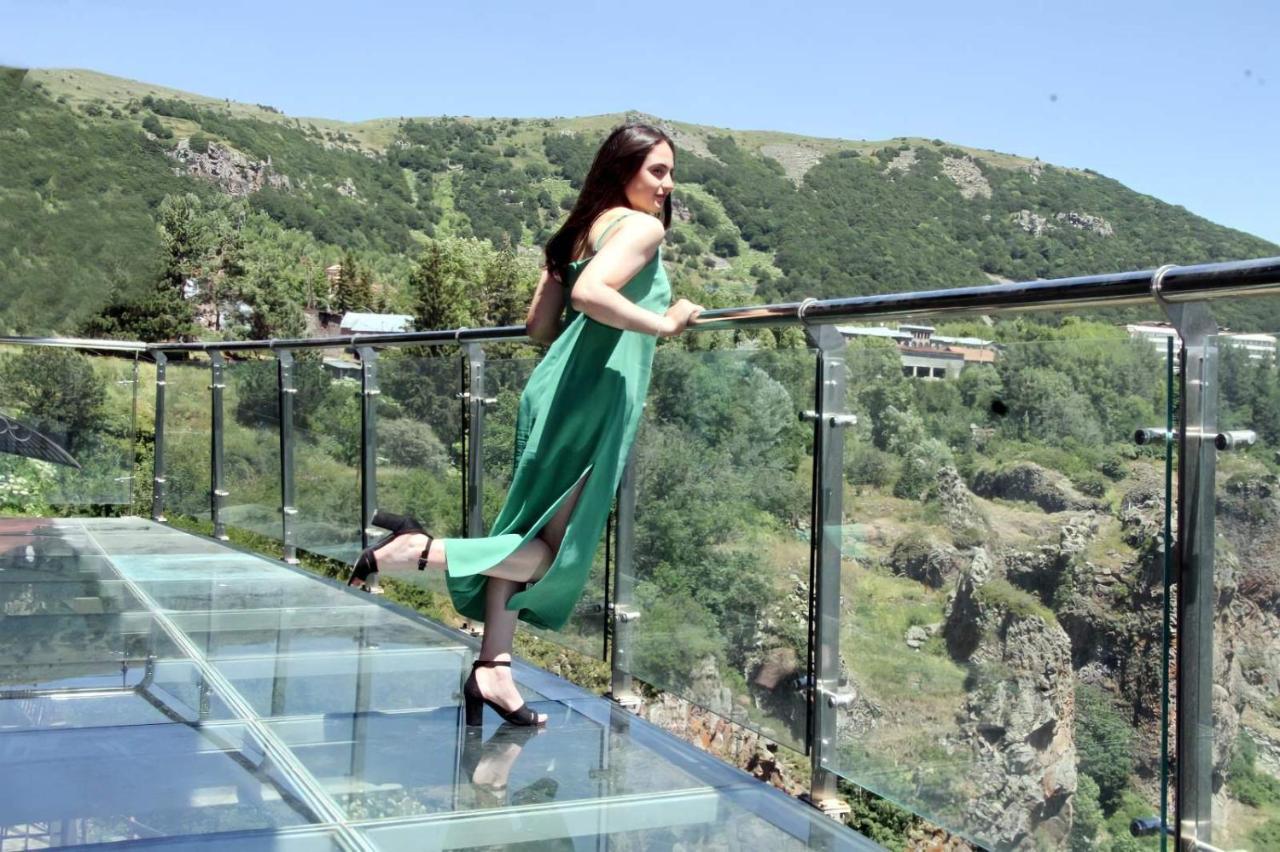 Nairi Hotel Jermuk Ngoại thất bức ảnh