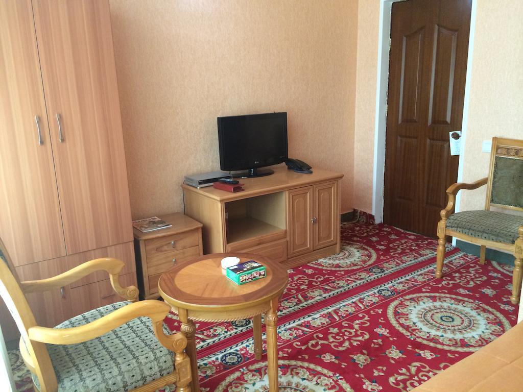 Nairi Hotel Jermuk Ngoại thất bức ảnh