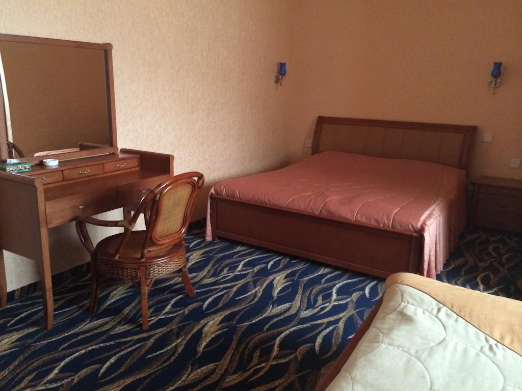 Nairi Hotel Jermuk Ngoại thất bức ảnh