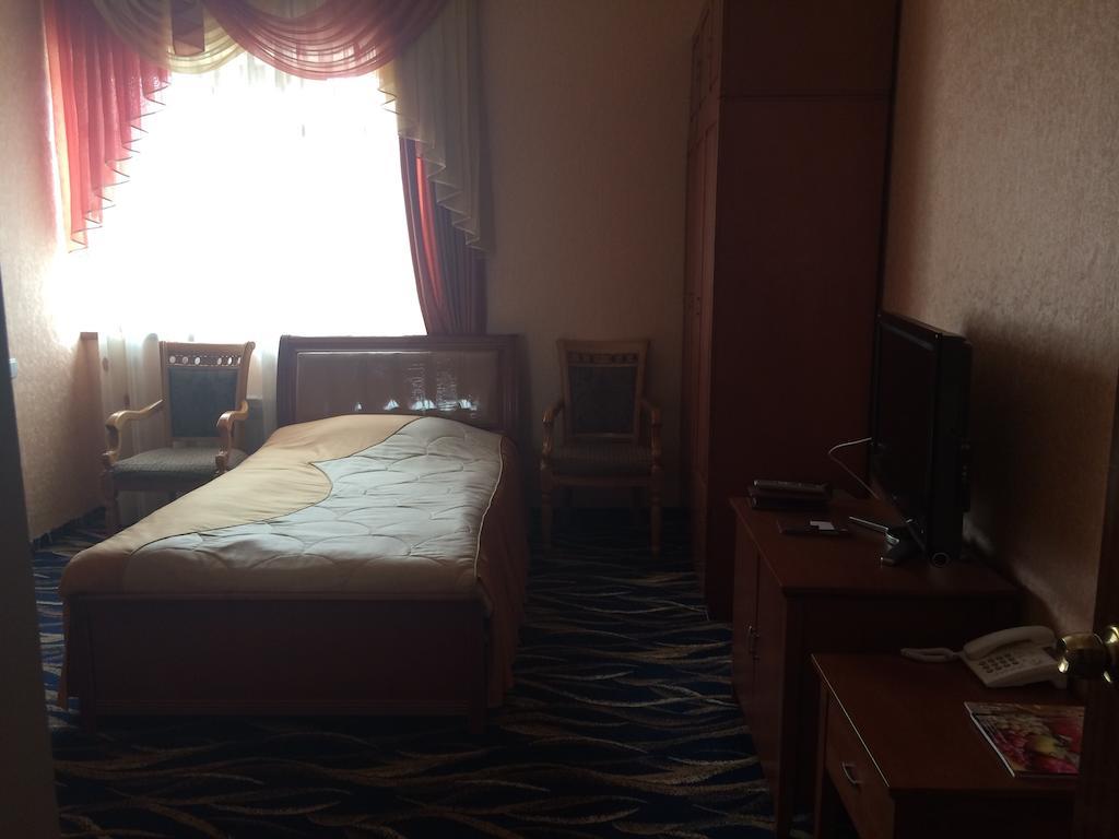 Nairi Hotel Jermuk Ngoại thất bức ảnh
