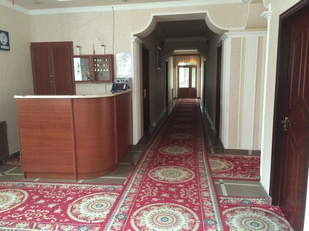 Nairi Hotel Jermuk Ngoại thất bức ảnh