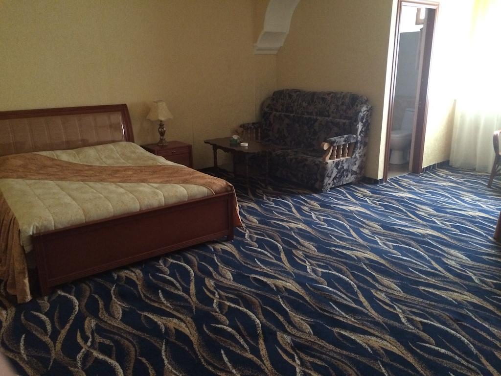Nairi Hotel Jermuk Ngoại thất bức ảnh