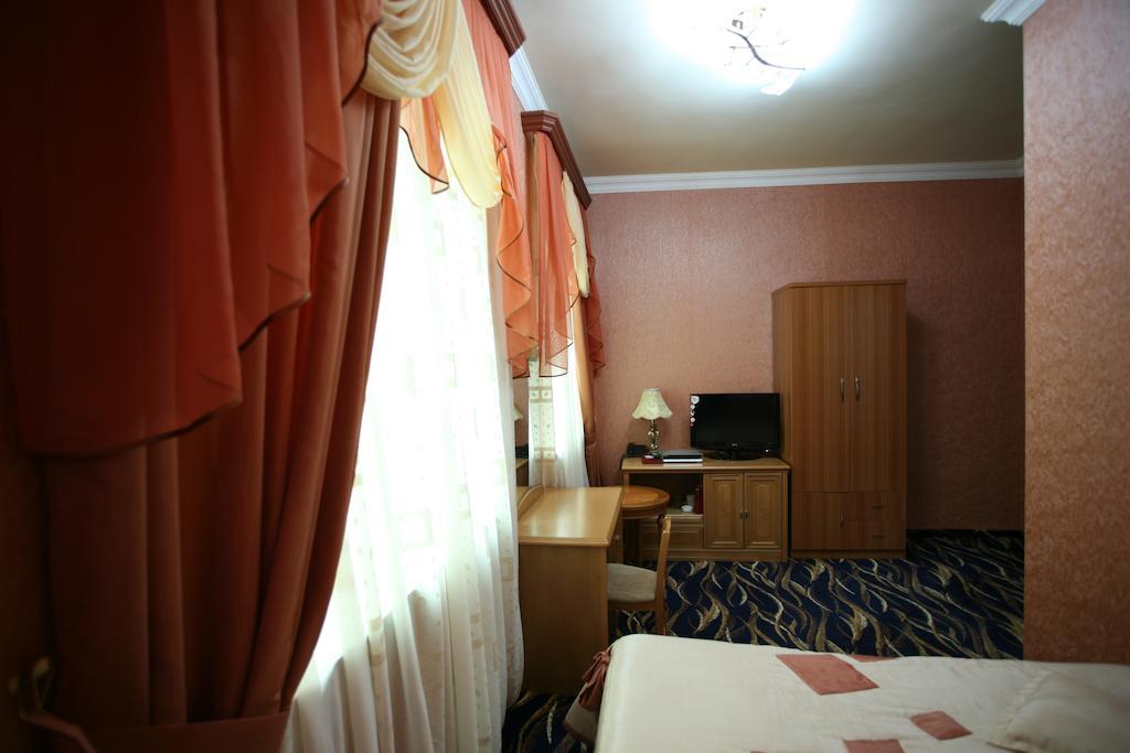 Nairi Hotel Jermuk Ngoại thất bức ảnh