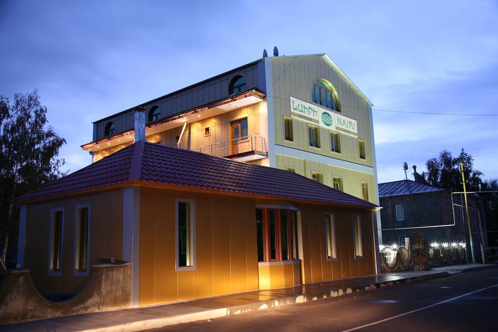 Nairi Hotel Jermuk Ngoại thất bức ảnh