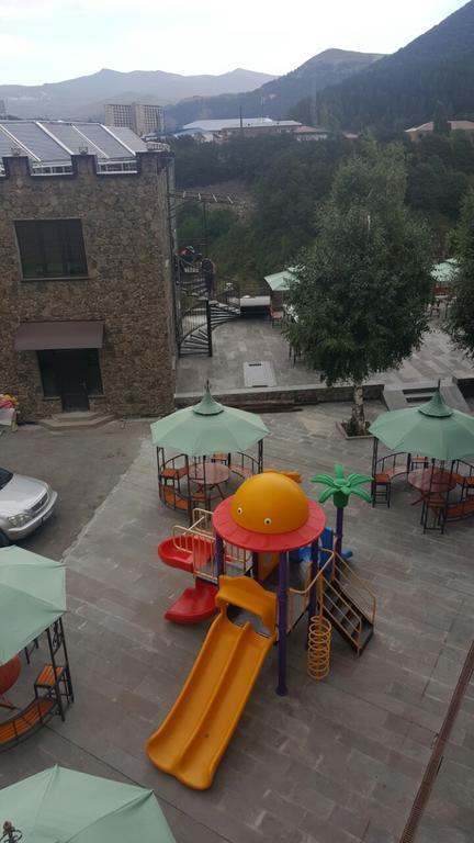 Nairi Hotel Jermuk Ngoại thất bức ảnh