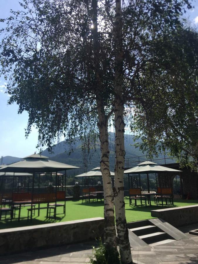 Nairi Hotel Jermuk Ngoại thất bức ảnh